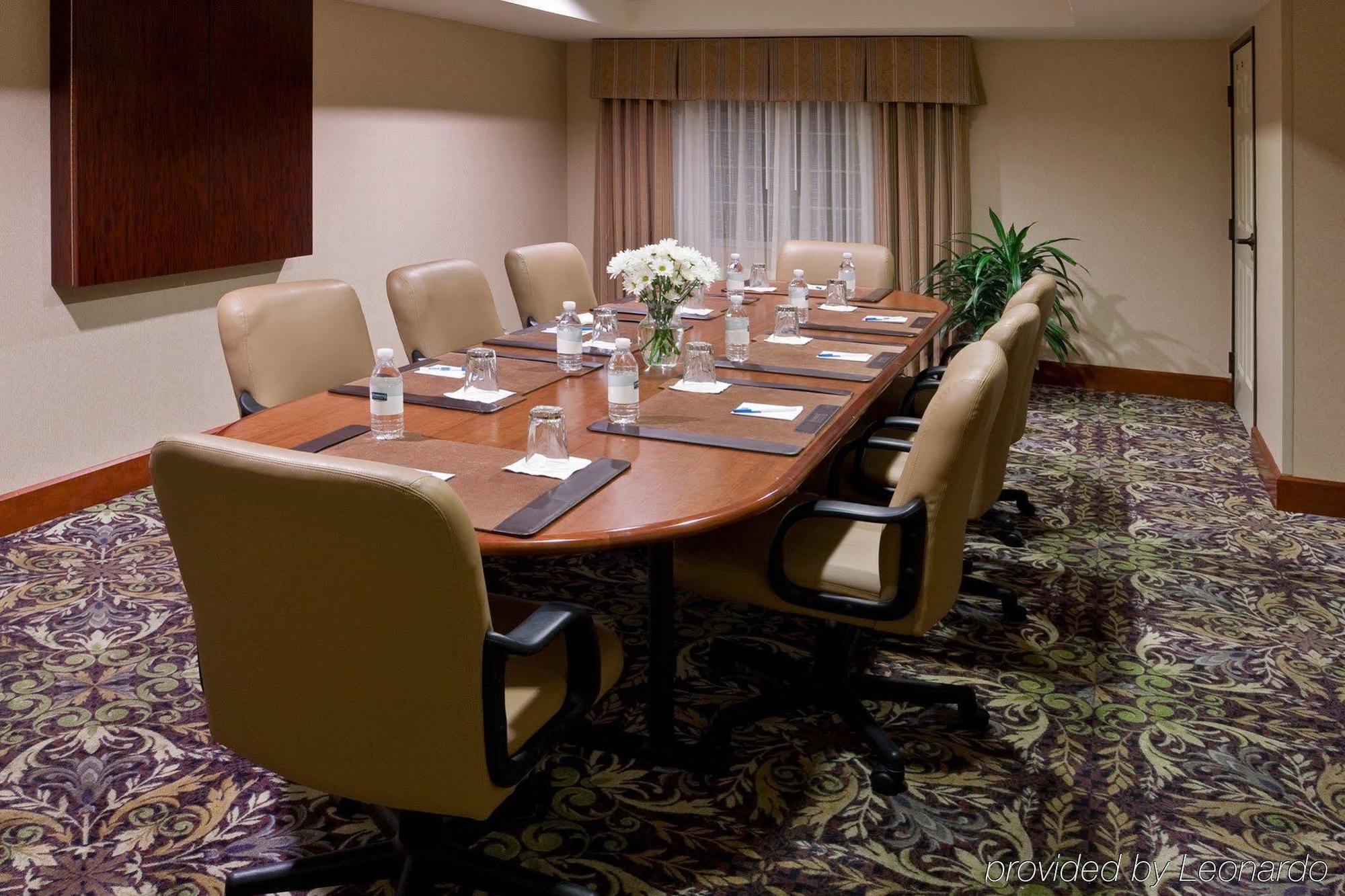 Hotel Staybridge Cleveland Beachwood By Ihg 3*